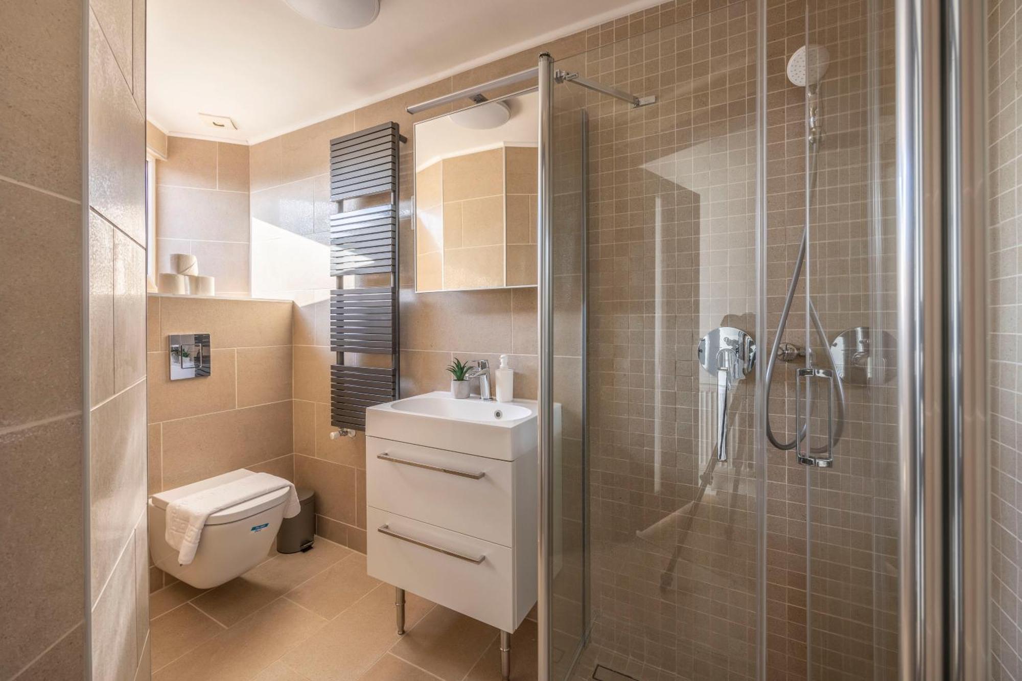 Exclusive & Central Duplex Residence By Prestige Homes Budapest Bagian luar foto